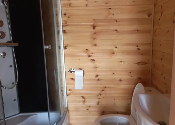 U Beaty Ogrodzony ريفال